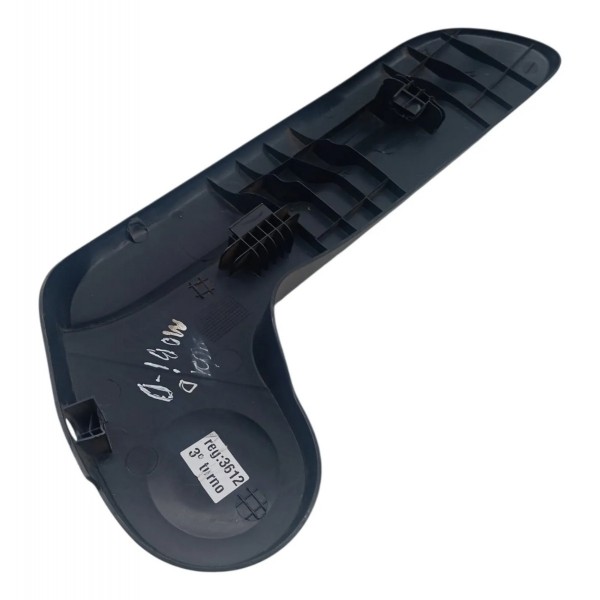 Moldura Acabamento Banco Direito Fiat Mobi 1.0 2020 Detalhe