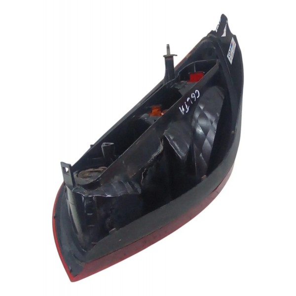 Lanterna Traseira Direito Chevrolet Celta 2003 2004 2005 Direito/passageiro