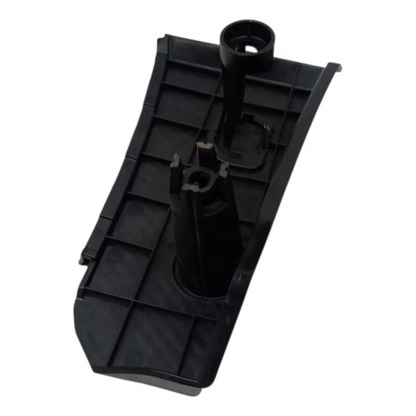 Moldura Descanso Pé Mitsubishi Outlander 2010 Detalhe