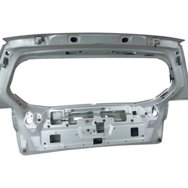 Tampa Traseira Mitsubishi Outlander 3.0 V6 2010 Detalhe Cinza