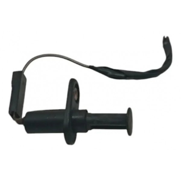 Interruptor Luz Porta Malas Chevrolet Corsa 97 98 99 2000