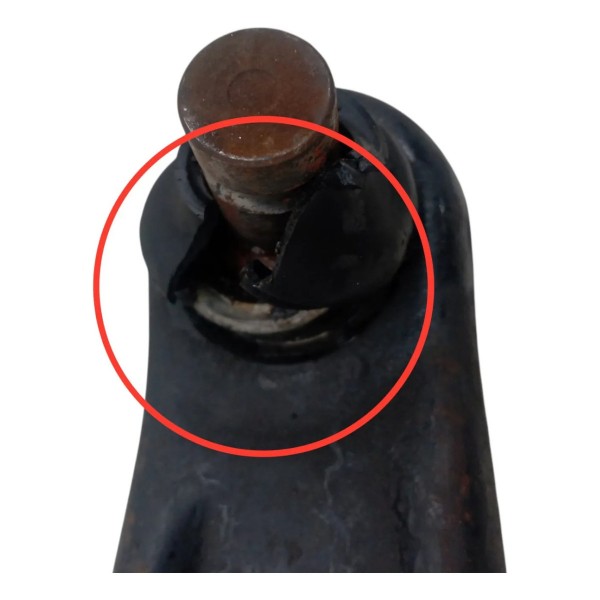 Balança Bandeja Esquerda Mitsubishi Outlander 2010 Detalhe