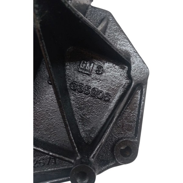 Suporte Bomba Direção Hidraulica Chevrolet Astra  2001 2002