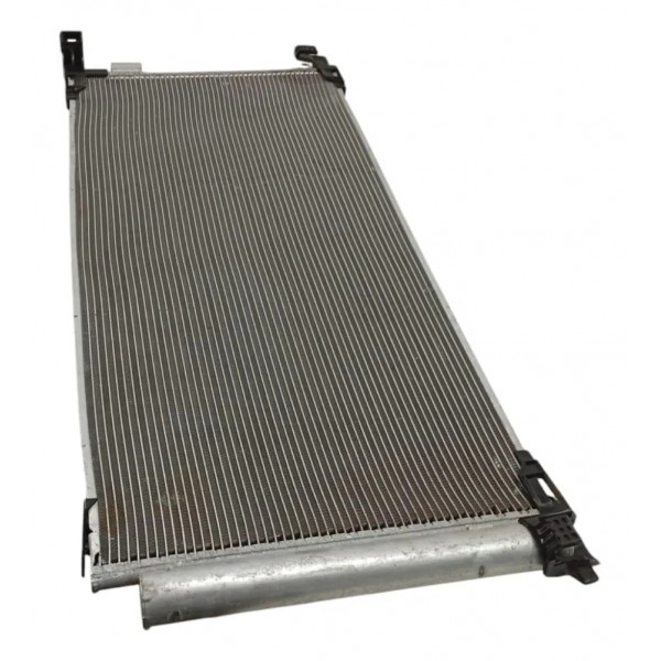 Condensador Toyota Corolla Cross 2024 Detalhe