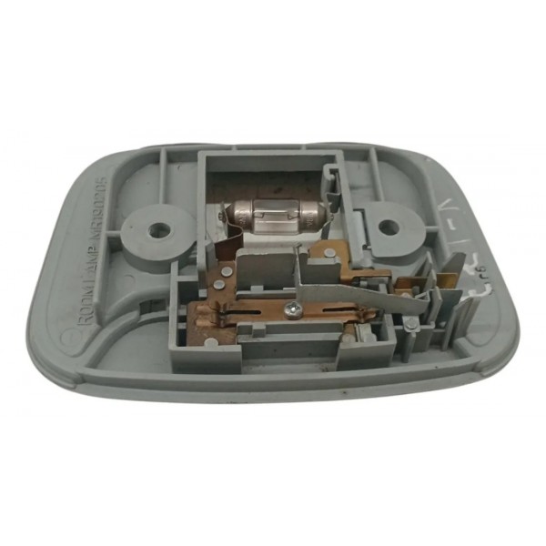 Luz Cortesia Mitsubishi Outlander 3.0 2010 2011 2012 Detalhe