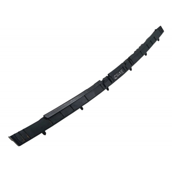 Guia Central Parachoque Traseiro Gm Cruze Sedan 1.8 2014 15