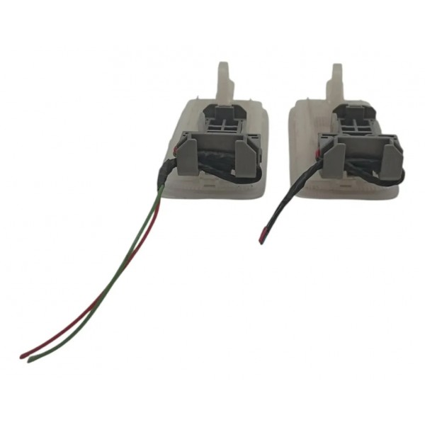 Par Luz Porta Malas Toyota Corolla Cross 2021 2022 2023 2024