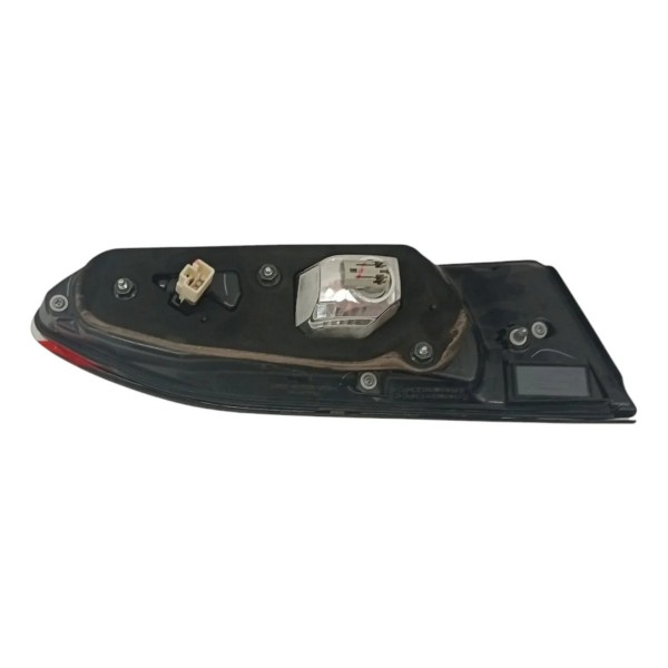 Lanterna Tampa Traseira Direita Toyota Corolla Cross 2023 24 Direito/passageiro