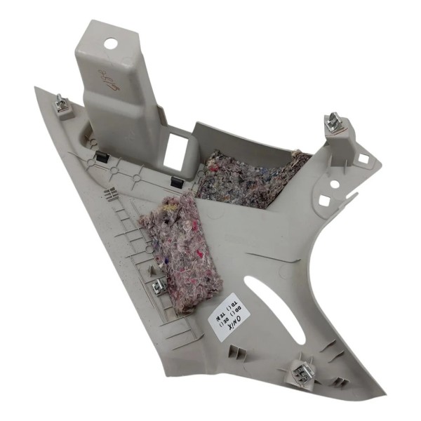 Suporte Tampão Bagagito Esquerdo Gm Onix 2014 2015 2016 2017