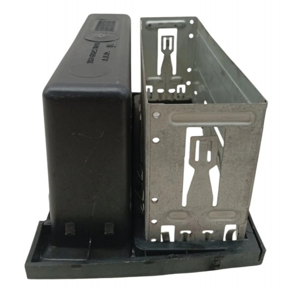Moldura Porta Objetos Radio Chevrolet Corsa Sedan 2008