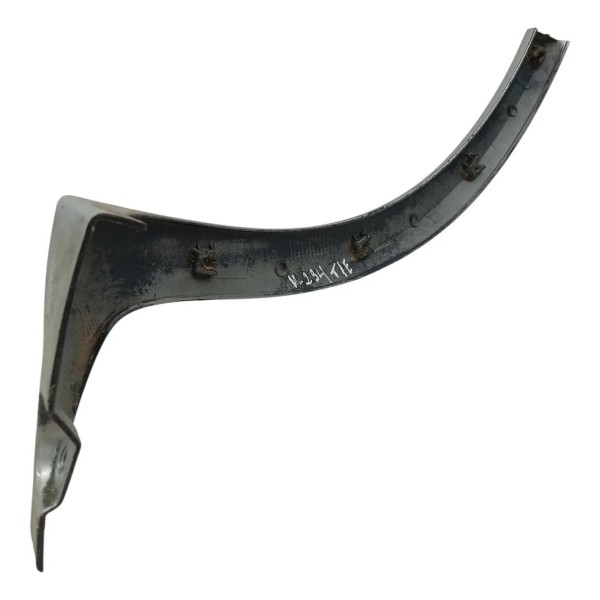 Moldura Paralama Traseira Esquerda Gm Corsa Sedan 2008