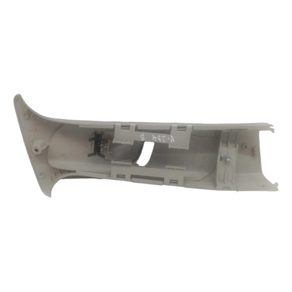 Moldura Superior Coluna Esquerda Chevrolet Corsa Sedan 2008