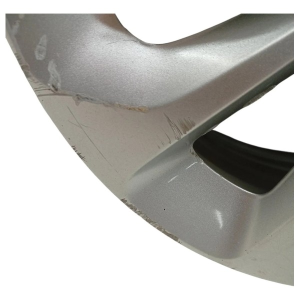 Roda Liga Leve Aro 16 Original Chevrolet Onix 2020 Detalhe Prateado