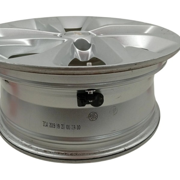 Roda Liga Leve Aro 16 Original Chevrolet Onix 2020 Detalhe Prateado