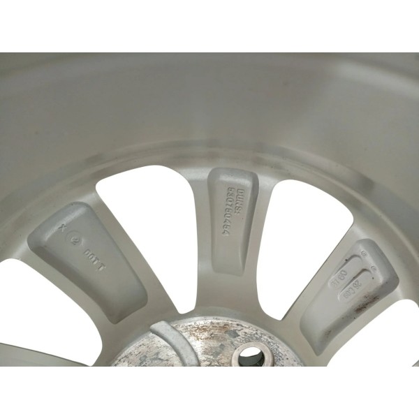 Roda Liga Leve Aro 16 Original Chevrolet Onix 2020 Detalhe Prateado