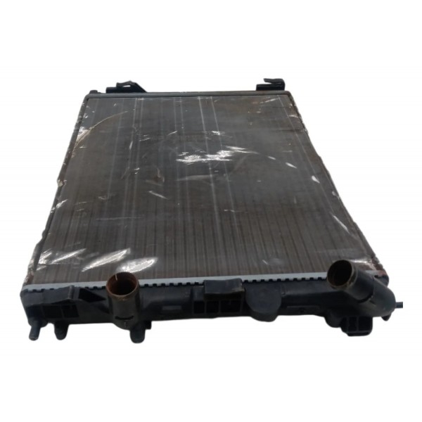 Radiador Agua Motor Renault Logan 1.0 2008 2009 Detalhe